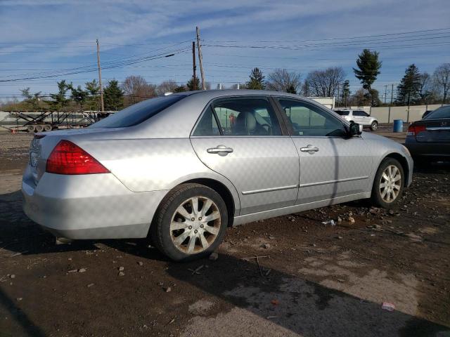 1HGCM66556A039596 - 2006 HONDA ACCORD EX SILVER photo 3