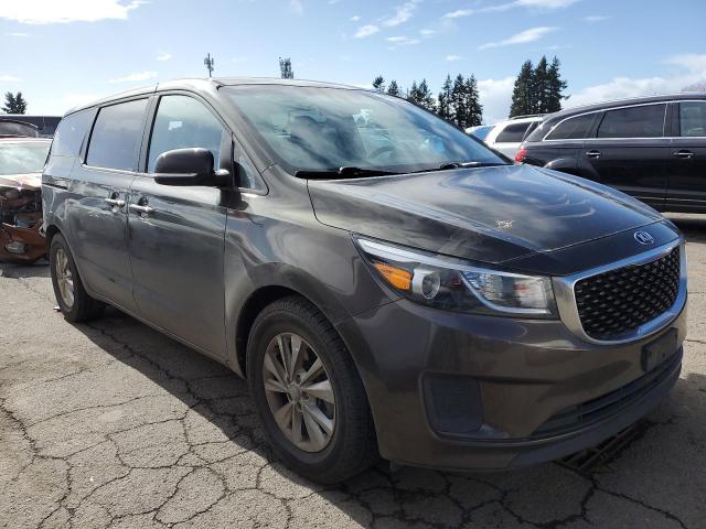 KNDMB5C14H6220103 - 2017 KIA SEDONA LX GRAY photo 4