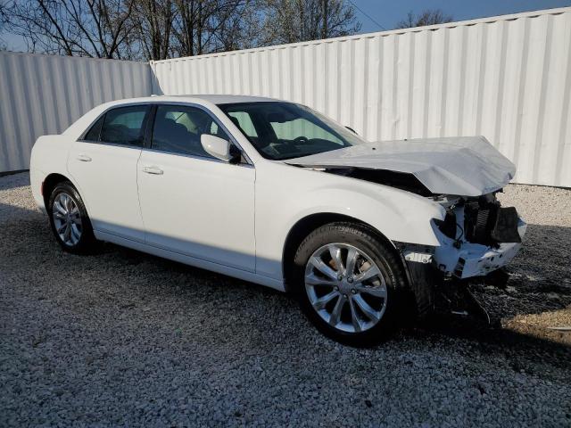 2C3CCARG3NH210092 - 2022 CHRYSLER 300 TOURING WHITE photo 4