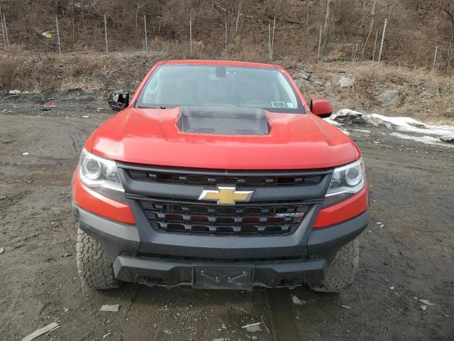 1GCGTEEN8J1102830 - 2018 CHEVROLET COLORADO ZR2 RED photo 5