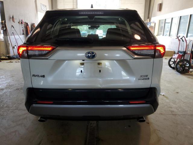 JTMEWRFV0LJ030321 - 2020 TOYOTA RAV4 XSE WHITE photo 6