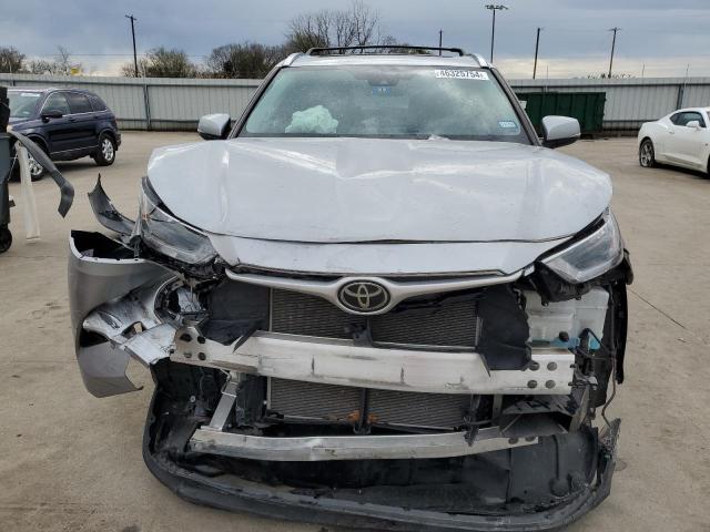 5TDGZRAH9MS534226 - 2021 TOYOTA HIGHLANDER XLE SILVER photo 5