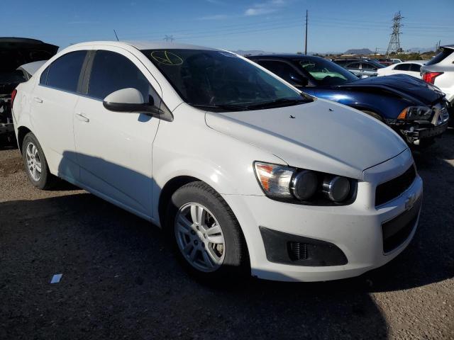 1G1JC5SH0G4180460 - 2016 CHEVROLET SONIC LT WHITE photo 4