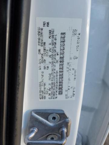 1FMCU9GX4GUC90105 - 2016 FORD ESCAPE SE WHITE photo 12