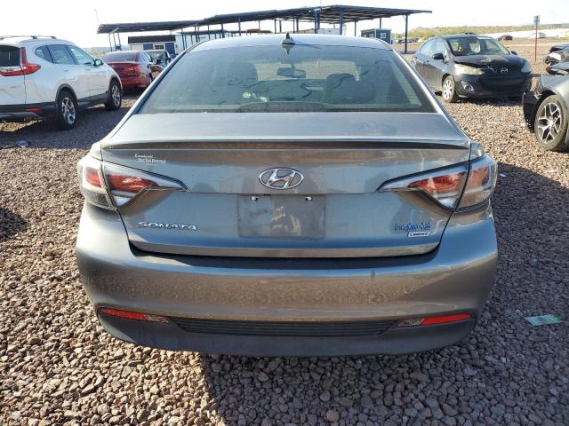 KMHE34L11HA055986 - 2017 HYUNDAI SONATA HYBRID SILVER photo 6