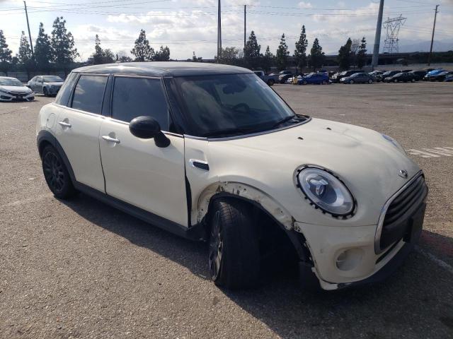 WMWXU1C57J2F81079 - 2018 MINI COOPER CREAM photo 4