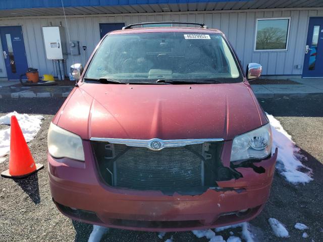 2A4RR8DX0AR458514 - 2010 CHRYSLER TOWN & COU TOURING PLUS RED photo 5