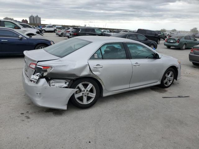 4T1BF1FKXCU073407 - 2012 TOYOTA CAMRY BASE SILVER photo 3