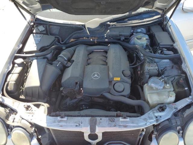 WDBJH82J81X061329 - 2001 MERCEDES-BENZ E 320 4MATIC SILVER photo 11