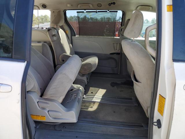 5TDKK3DC4BS115354 - 2011 TOYT SIENNA LE 白色 照片 11