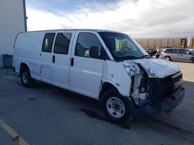 1GTGG29V171237587 - 2007 GMC SAVANA G2500 WHITE photo 4