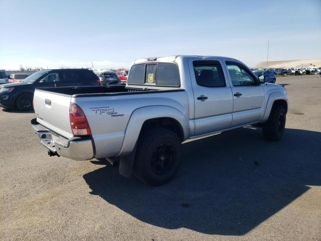 5TEJU62N86Z249742 - 2006 TOYOTA TACOMA DOUBLE CAB PRERUNNER SILVER photo 3