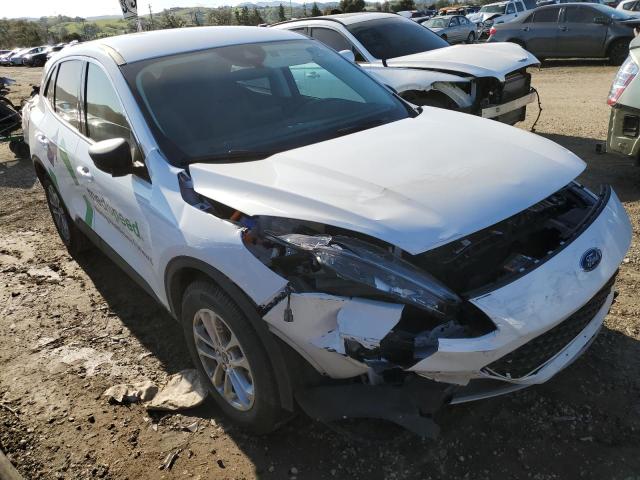 1FMCU0BZ1NUA61558 - 2022 FORD ESCAPE SE WHITE photo 4