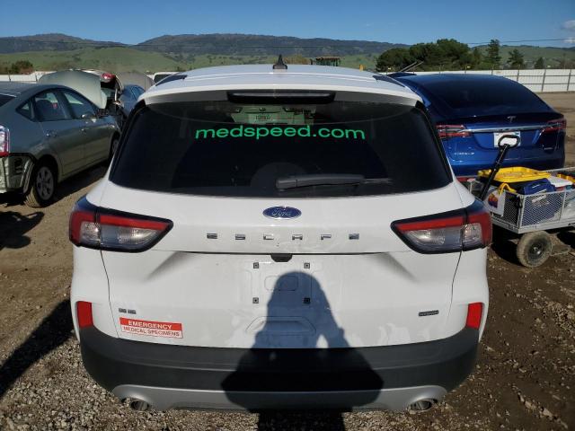 1FMCU0BZ1NUA61558 - 2022 FORD ESCAPE SE WHITE photo 6