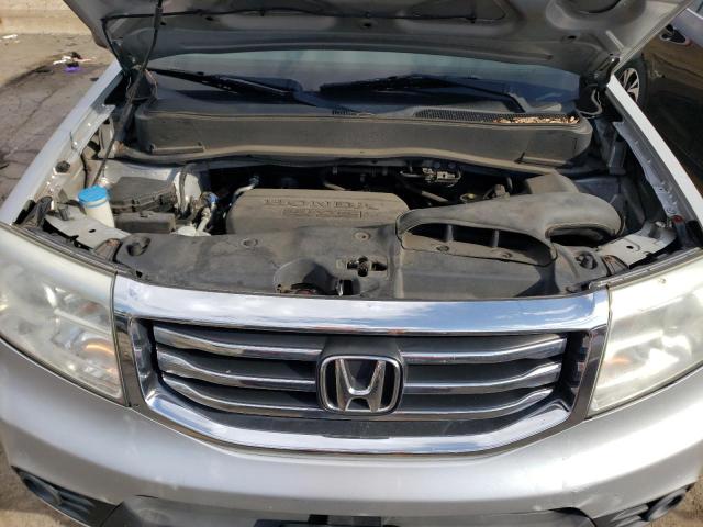 5FNYF4H24CB007442 - 2012 HONDA PILOT LX SILVER photo 12