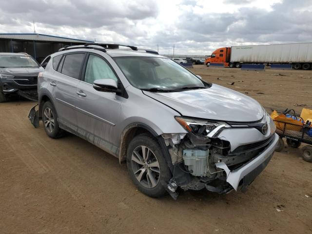 2T3RFREV7HW566985 - 2017 TOYOTA RAV4 XLE SILVER photo 4