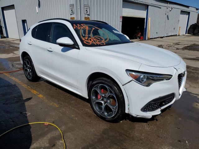 ZASPAKBNXL7C97670 - 2020 ALFA ROMEO STELVIO TI WHITE photo 4