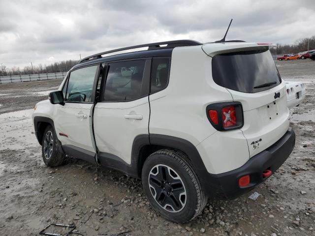 ZACCJBCT4GPD38761 - 2016 JEEP RENEGADE TRAILHAWK WHITE photo 2