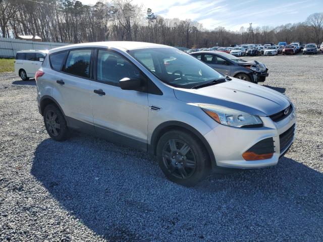 1FMCU0F73GUC20611 - 2016 FORD ESCAPE S SILVER photo 4