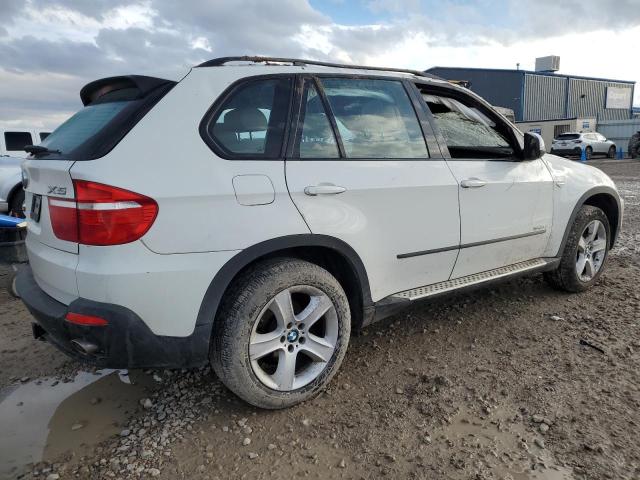 5UXFF0C54ALT77929 - 2010 BMW X5 XDRIVE5 XDRIVE35D WHITE photo 3