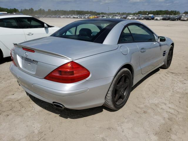 WDBSK75F56F115383 - 2006 MERCEDES-BENZ SL 500 SILVER photo 3