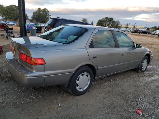 4T1BG22K2YU628642 - 2000 TOYOTA CAMRY CE ოქროსფერი ფოტო 3
