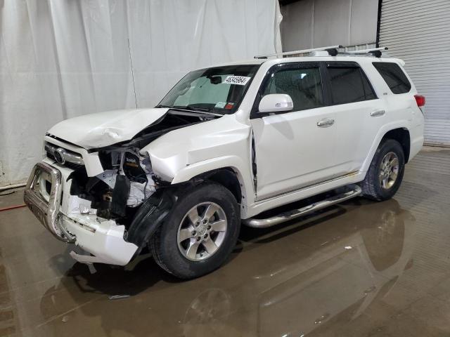 JTEBU5JR7B5046904 - 2011 TOYOTA 4RUNNER SR5 WHITE photo 1