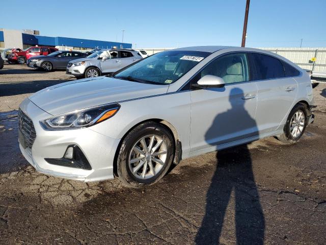 5NPE24AF5KH798060 - 2019 HYUNDAI SONATA SE SILVER photo 1