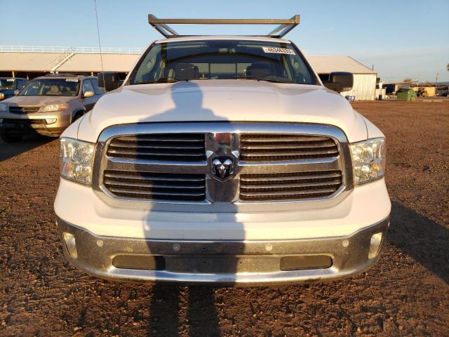 1C6RR6TT8KS584992 - 2019 RAM 1500 CLASS SLT WHITE photo 5