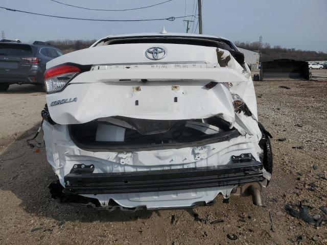 5YFEPMAE5NP301539 - 2022 TOYOTA COROLLA LE WHITE photo 6