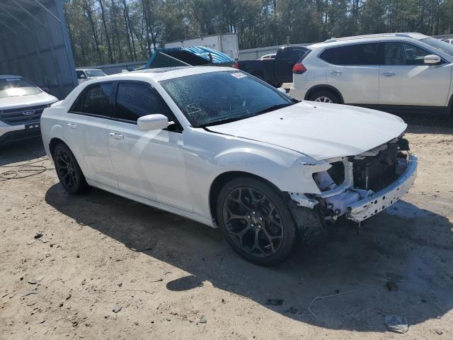 2C3CCABT7LH164190 - 2020 CHRYSLER 300 S WHITE photo 4