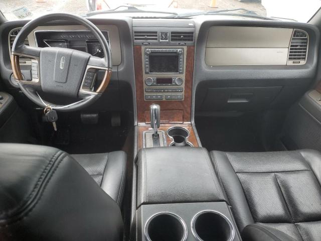 5LMJJ2H58DEL04305 - 2013 LINCOLN NAVIGATOR თეთრი ფოტო 8