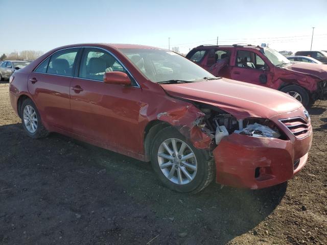 4T1BK3EK8BU614297 - 2011 TOYOTA CAMRY SE RED photo 4