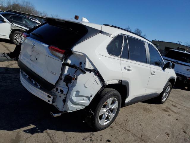 JTMW1RFV1KD016315 - 2019 TOYOTA RAV4 XLE WHITE photo 3