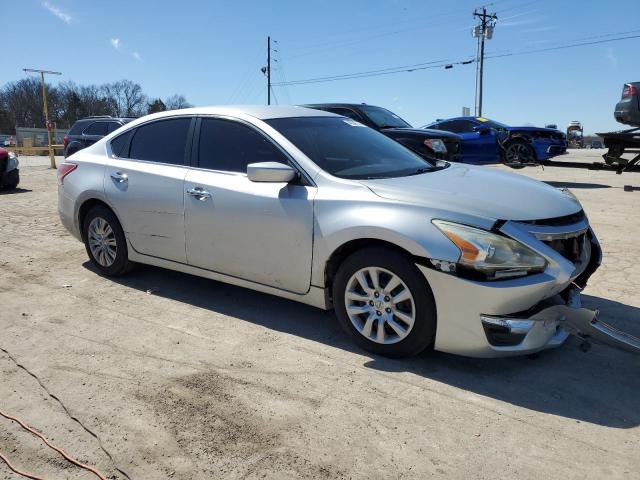 1N4AL3AP3DN561381 - 2013 NISSAN ALTIMA 2.5 SILVER photo 4