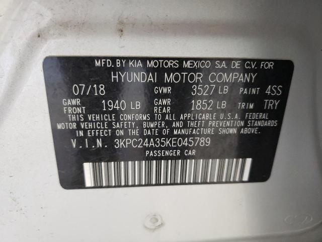 3KPC24A35KE045789 - 2019 HYUNDAI ACCENT SE SILVER photo 12