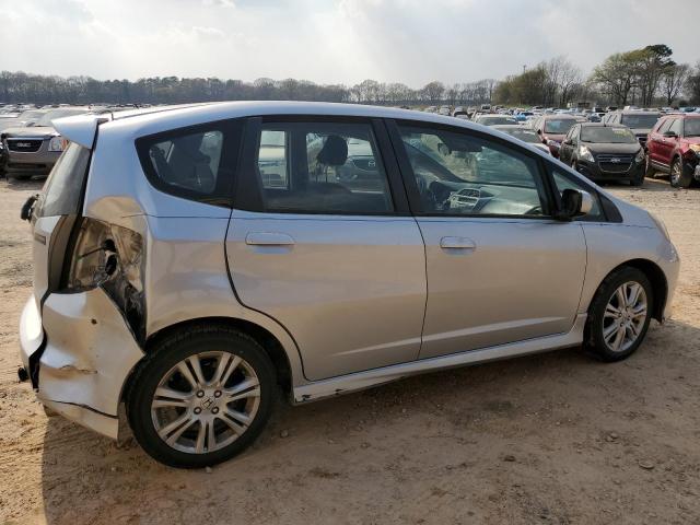 JHMGE8H5XBS003752 - 2011 HONDA FIT SPORT SILVER photo 3