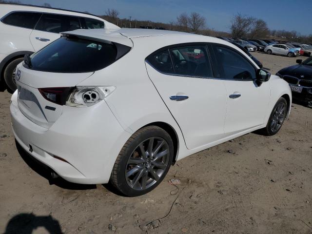 3MZBN1L34JM190466 - 2018 MAZDA 3 TOURING WHITE photo 3