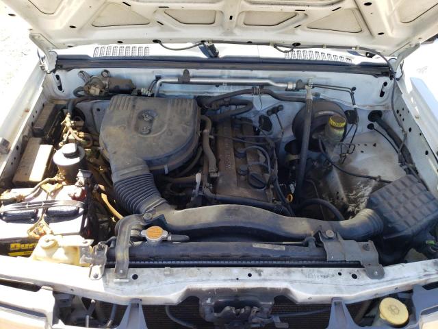 1N6DD21SXWC318939 - 1998 NISSAN FRONTIER XE WHITE photo 11