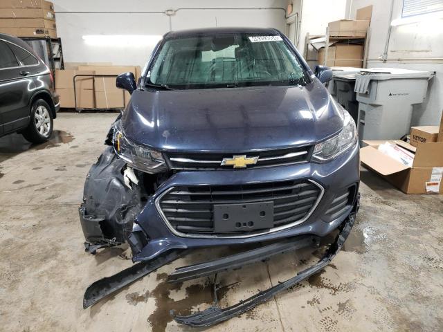 3GNCJKSB7KL220124 - 2019 CHEVROLET TRAX LS BLUE photo 5