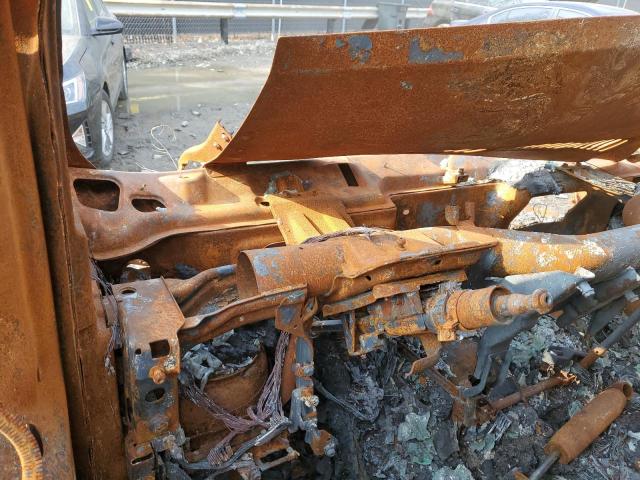 3C6TRVAG5JE105757 - 2018 RAM PROMASTER 1500 STANDARD BURN photo 9