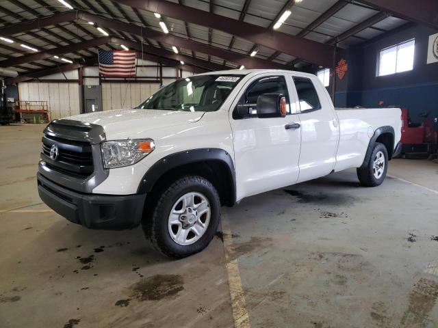 5TFCY5F14FX018374 - 2015 TOYOTA TUNDRA DOUBLE CAB SR/SR5 WHITE photo 1