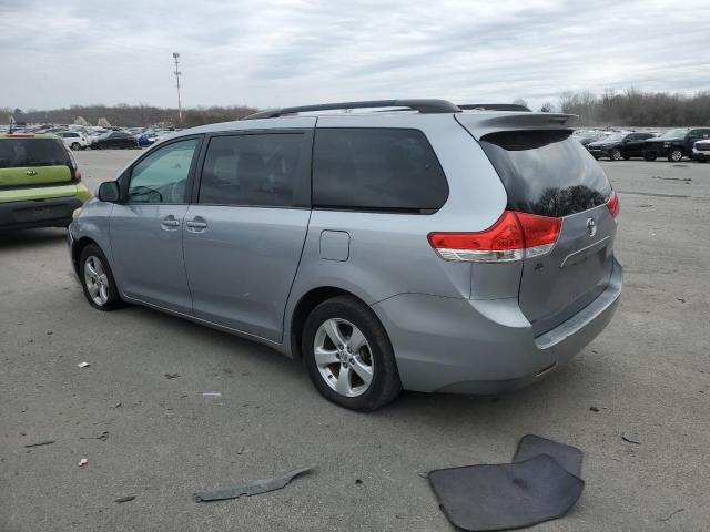 5TDKK3DC1DS361264 - 2013 TOYOTA SIENNA LE SILVER photo 2