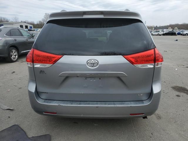 5TDKK3DC1DS361264 - 2013 TOYOTA SIENNA LE SILVER photo 6