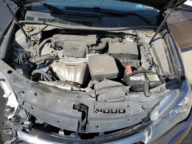 4T1BF1FK0HU281562 - 2017 TOYOTA CAMRY LE GRAY photo 11