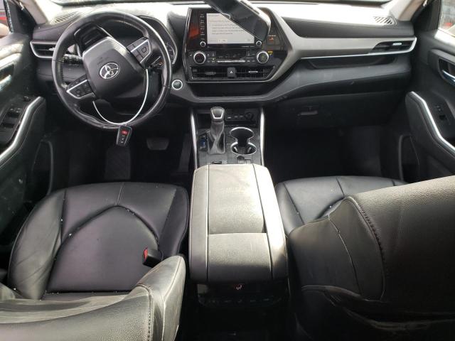 5TDGZRAH1MS040989 - 2021 TOYOTA HIGHLANDER XLE SILVER photo 10