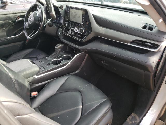 5TDGZRAH1MS040989 - 2021 TOYOTA HIGHLANDER XLE SILVER photo 9