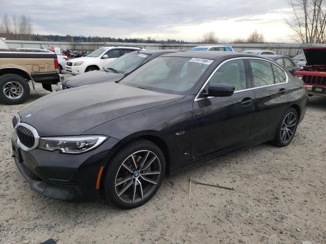 3MW5P7J04N8C72585 - 2022 BMW 330E BLACK photo 1