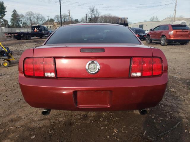 1ZVFT80N465243959 - 2006 FORD MUSTANG MAROON photo 6