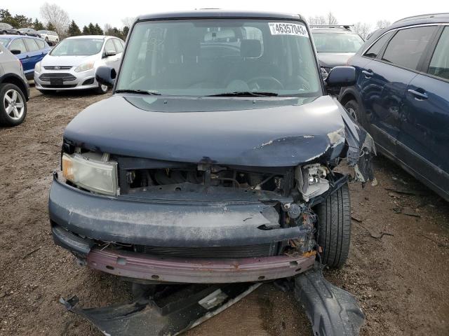 JTLKT324X64117835 - 2006 TOYOTA SCION XB BLUE photo 5